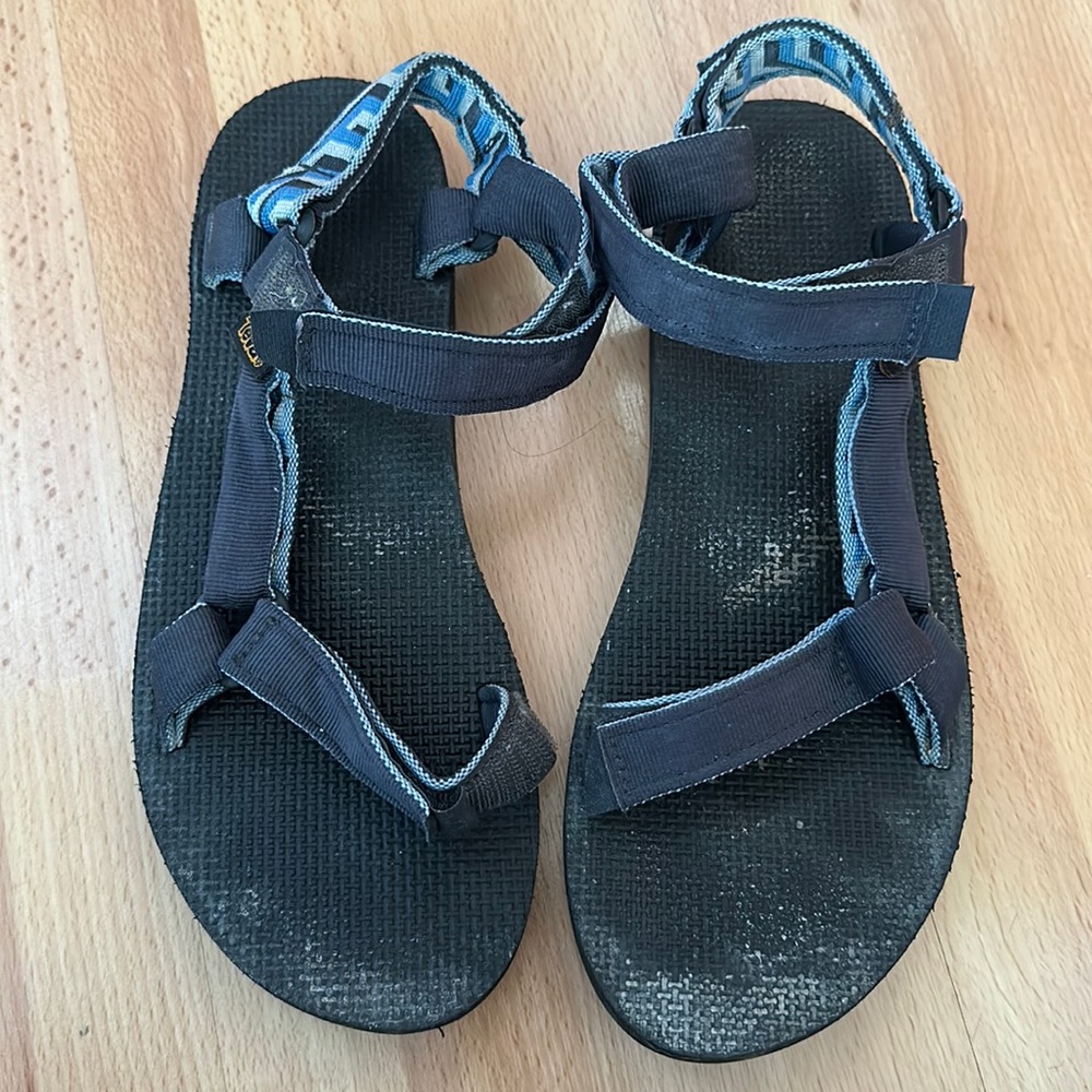 Women’s Teva Shoes